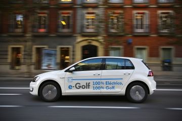 LA ELECTROMOVILIDAD DE VOLKSWAGEN DESEMBARCA EN MADRID CON FERIA VEM 2016 LA ELECTROMOVILIDAD DE VOLKSWAGEN DESEMBARCA EN MADRID CON FERIA VEM 2016