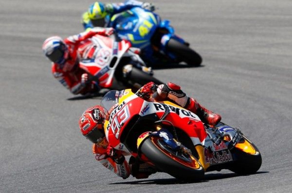 Espectáculo hasta la ‘foto finish’: Márquez es segundo en Italia por 19 milésimas; Pedrosa, cuarto Espectáculo hasta la ‘foto finish’: Márquez es segundo en Italia por 19 milésimas; Pedrosa, cuarto