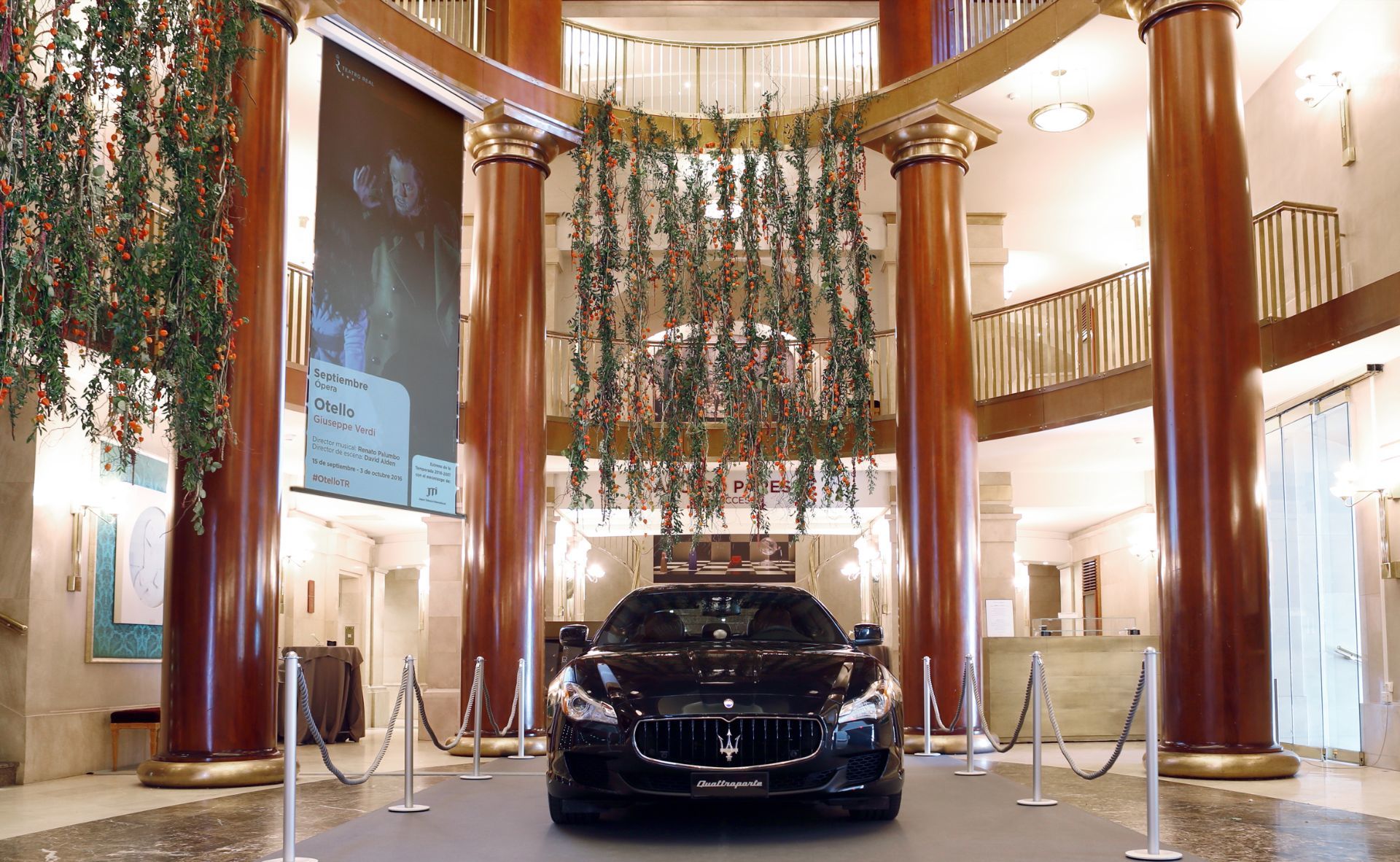 El Maserati Quattroporte, buque insignia de la marca del tridente inicia la temporada del bicentenario del Teatro Real de Madrid El Maserati Quattroporte, buque insignia de la marca del tridente inicia la temporada del bicentenario del Teatro Real de Madrid