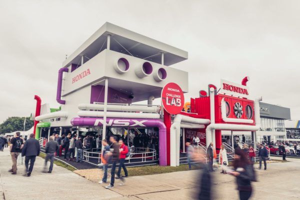 Type R y Fireblade celebran sus 25 años en el Festival de la Velocidad de Goodwood Type R y Fireblade celebran sus 25 años en el Festival de la Velocidad de Goodwood