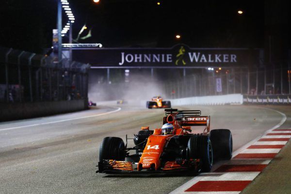 Vandoorne es séptimo en Singapur con Alonso fuera de juego Vandoorne es séptimo en Singapur con Alonso fuera de juego
