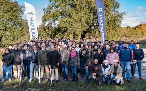 Los trabajadores de Hyundai Motor España plantan 600 árboles Los trabajadores de Hyundai Motor España plantan 600 árboles