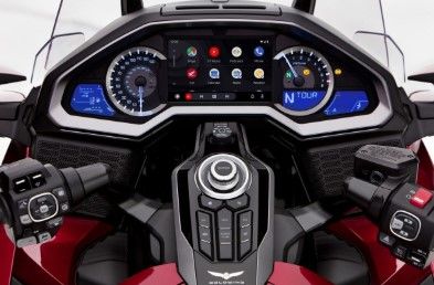 Rutera tenía que ser: la Honda Goldwing, conectada con Apple Carplay y Android Auto Rutera tenía que ser: la Honda Goldwing, conectada con Apple Carplay y Android Auto