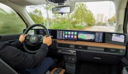Conectividad intuitiva: la seguridad y la alta tecnología se dan la mano en el Honda e Conectividad intuitiva: la seguridad y la alta tecnología se dan la mano en el Honda e
