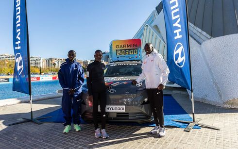 Hyundai cierra la temporada de maratones en Valencia Hyundai cierra la temporada de maratones en Valencia
