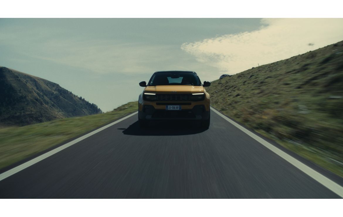 El Jeep® Avenger protagoniza la serie digital «Concentrated Freedom» El Jeep® Avenger protagoniza la serie digital «Concentrated Freedom»