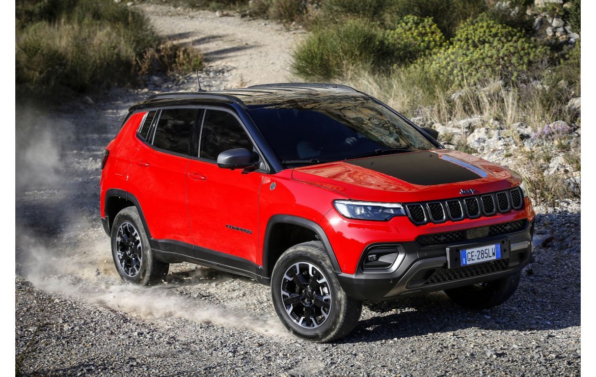 La gama Jeep es la mejor aliada para enfrentarse a las carreteras de montaña más exigentes La gama Jeep es la mejor aliada para enfrentarse a las carreteras de montaña más exigentes