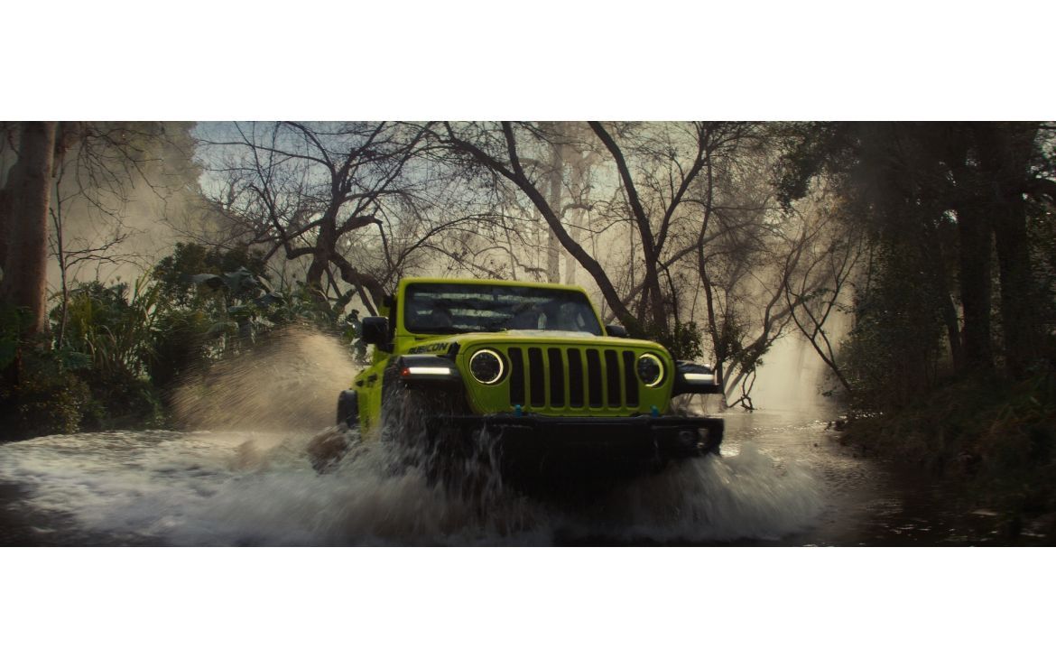 La marca Jeep® electrifica el mayor evento deportivo de EE.UU. La marca Jeep® electrifica el mayor evento deportivo de EE.UU.