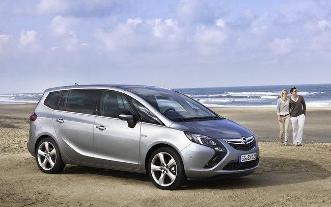 Opel Zafira Tourer con motor 1.6 CDTI Opel Zafira Tourer con motor 1.6 CDTI