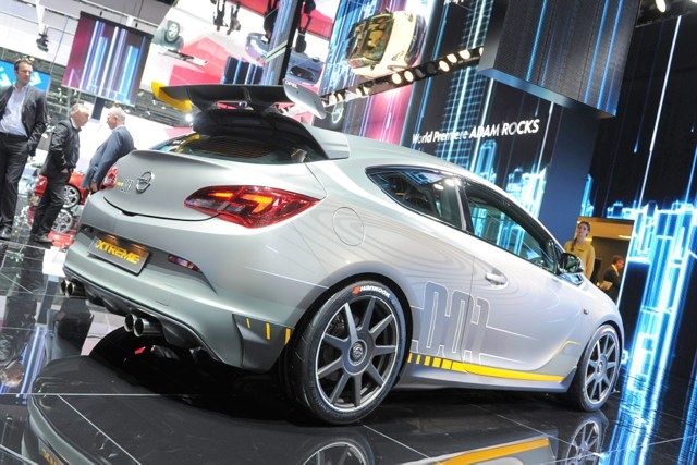 El Opel Astra OPC Extreme llegará en 2015 El Opel Astra OPC Extreme llegará en 2015