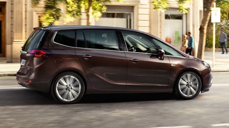 El Opel Zafira Tourer recibe el motor 1.6 CDTI de 120 CV El Opel Zafira Tourer recibe el motor 1.6 CDTI de 120 CV