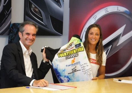 La kiteboarder Julia Castro contará con el apoyo de Opel La kiteboarder Julia Castro contará con el apoyo de Opel