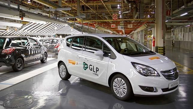 Opel y Cepsa unidos para potenciar el uso del autogás Opel y Cepsa unidos para potenciar el uso del autogás