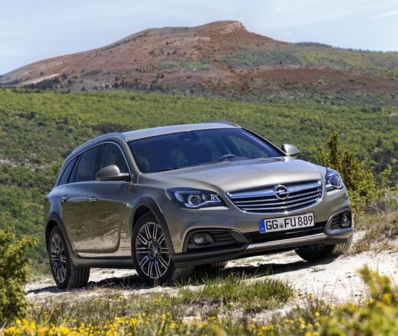 Opel Insignia: acumula más de 100.000 pedidos Opel Insignia: acumula más de 100.000 pedidos