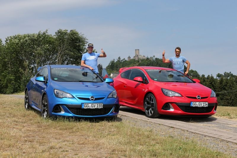 Espargaró y Cardús descubren el Nordschleife con Opel Espargaró y Cardús descubren el Nordschleife con Opel