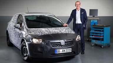 KARL-THOMAS NEUMANN, CEO DEL GRUPO OPEL, ANUNCIA TODAS LAS NOVEDADES DE LA NUEVA GENERACIÓN OPEL ASTRA KARL-THOMAS NEUMANN, CEO DEL GRUPO OPEL, ANUNCIA TODAS LAS NOVEDADES DE LA NUEVA GENERACIÓN OPEL ASTRA