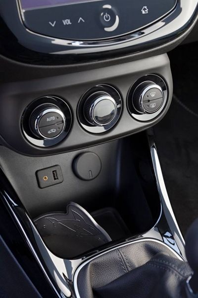 El secreto de los diseñadores: tiburones al ataque del Opel ADAM El secreto de los diseñadores: tiburones al ataque del Opel ADAM