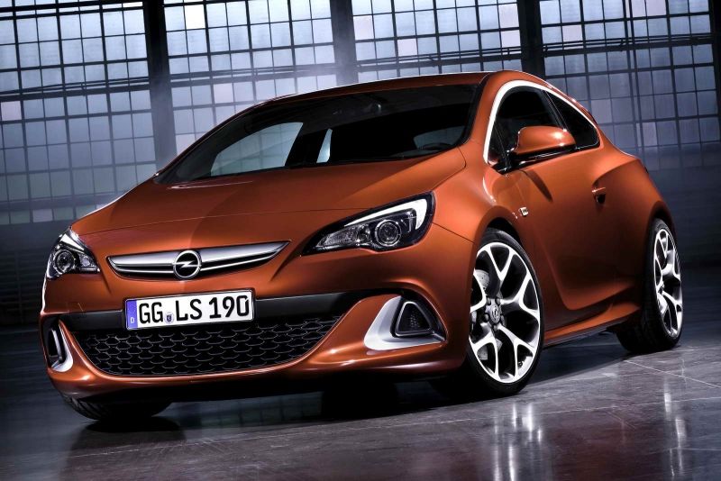 Opel Astra GTC, un diesel potente y sigiloso desde 24.700 euros Opel Astra GTC, un diesel potente y sigiloso desde 24.700 euros
