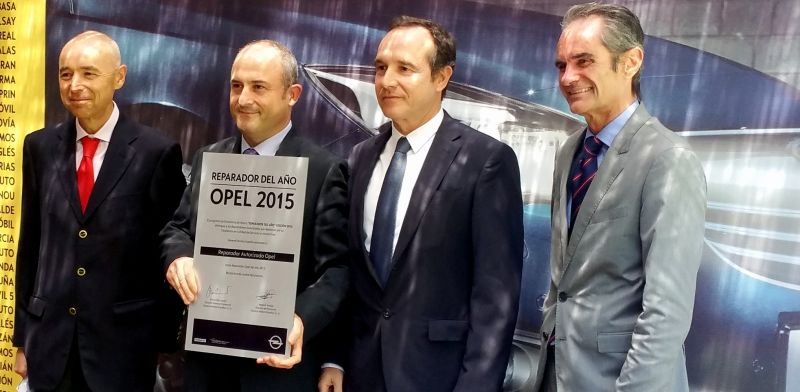 PREMIO REPARADOR OPEL DEL AÑO 2015 (Y VAN 8 AÑOS) PREMIO REPARADOR OPEL DEL AÑO 2015 (Y VAN 8 AÑOS)