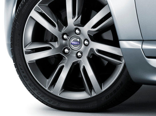 PRIMERAS IMÁGENES DEL NUEVO VOLVO XC90 PRIMERAS IMÁGENES DEL NUEVO VOLVO XC90