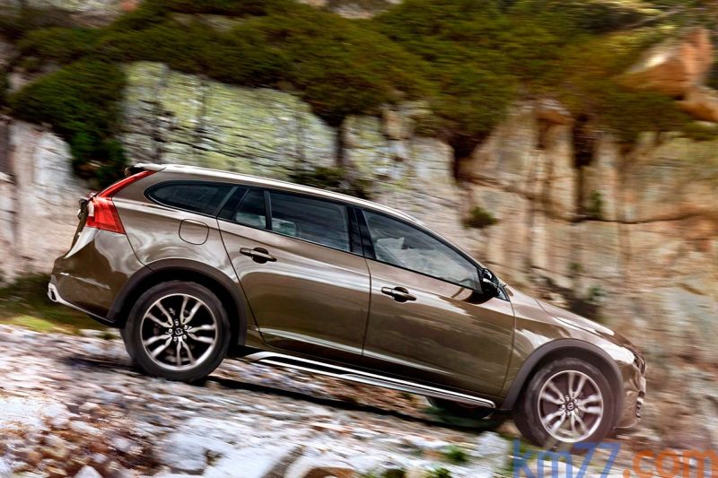 VOLVO V60 CROSS COUNTRY. UN NACIMIENTO LÓGICO VOLVO V60 CROSS COUNTRY. UN NACIMIENTO LÓGICO