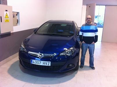 Imponente deportivo Azul Le mans Imponente deportivo Azul Le mans