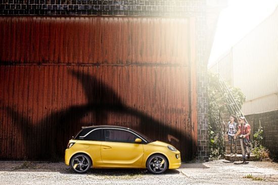 El secret dels dissenyadors: taurons a l'atac del Opel ADAM El secret dels dissenyadors: taurons a l'atac del Opel ADAM