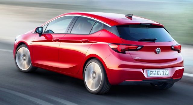 El nuevo Opel Astra gana el premio ‘Volante de Oro 2015’ El nuevo Opel Astra gana el premio ‘Volante de Oro 2015’
