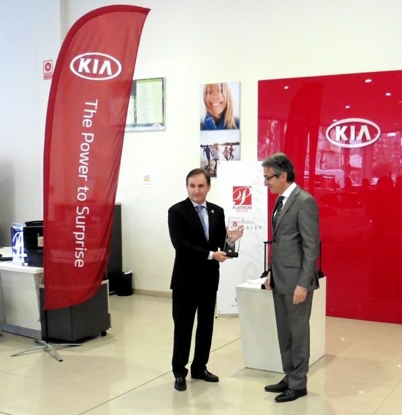 AUTOSALDUBA GANADOR DEL PLATINUM DEALER AWARD AUTOSALDUBA GANADOR DEL PLATINUM DEALER AWARD