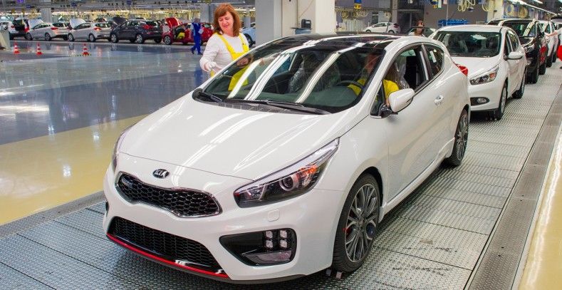 Kia alcanza los dos millones de unidades producidas en su planta europea Kia alcanza los dos millones de unidades producidas en su planta europea