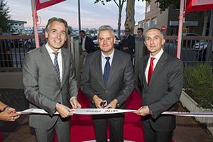 Kia inaugura un nuevo centro en San Sebastián de los Reyes Kia inaugura un nuevo centro en San Sebastián de los Reyes
