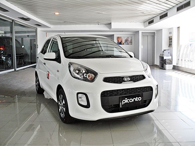 KIA Picanto 1.0 CVVT 66CV xTech - 8.900 € KIA Picanto 1.0 CVVT 66CV xTech - 8.900 €