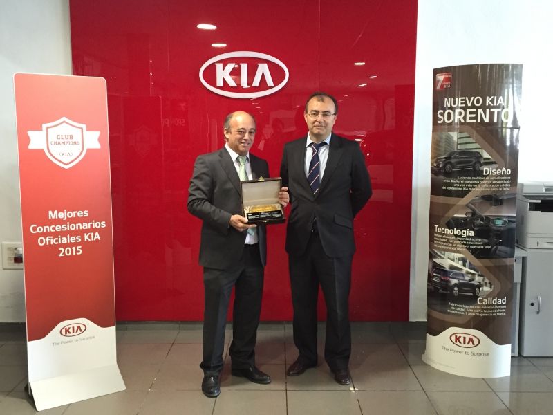 Talleres M. Gallego, premiado por Kia por la calidad de sus instalaciones, gestión y cumplimiento de estándares. Talleres M. Gallego, premiado por Kia por la calidad de sus instalaciones, gestión y cumplimiento de estándares.