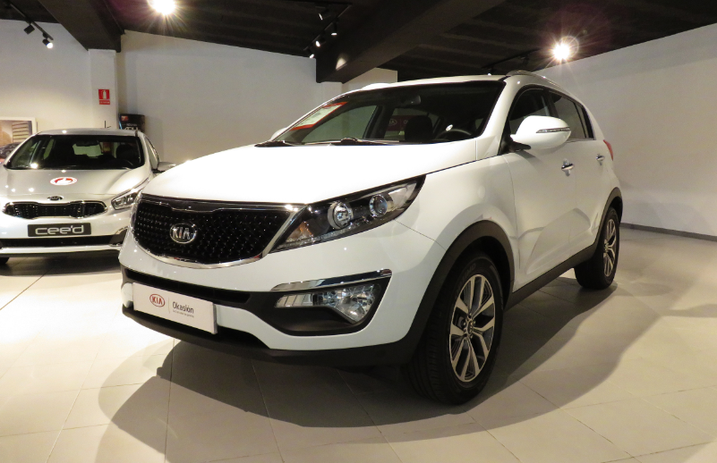Kia Sportage 1.7 CRDi Drive por 18.700€* Kia Sportage 1.7 CRDi Drive por 18.700€*