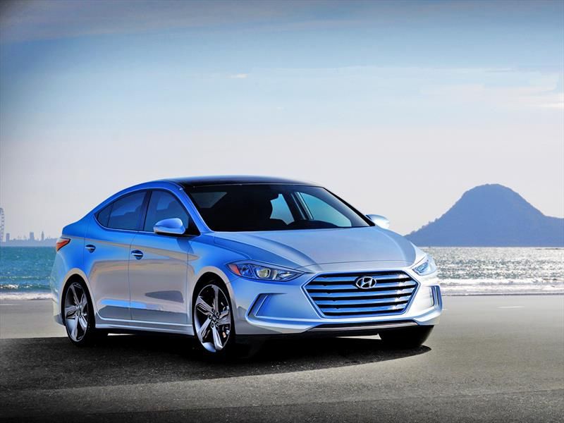 EL NUEVO HYUNDAI ELANTRA 2016 VIENE PISANDO FUERTE. EL NUEVO HYUNDAI ELANTRA 2016 VIENE PISANDO FUERTE.