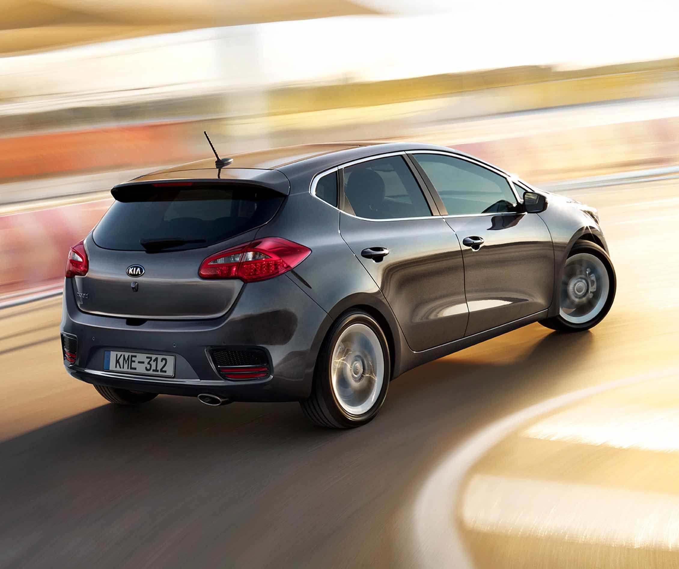 Viaja a la última en tu KIA Cee’d Viaja a la última en tu KIA Cee’d