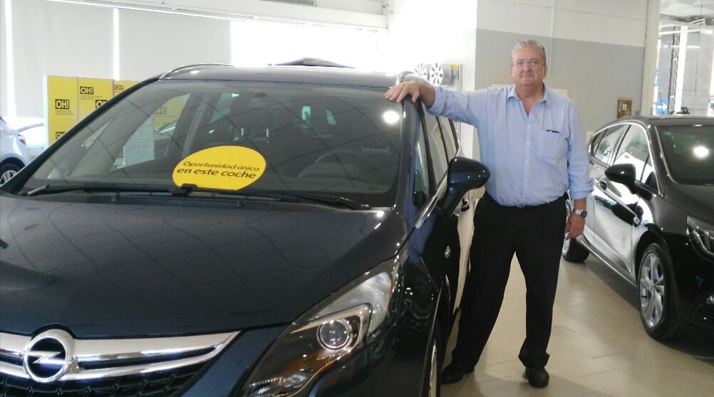 "El Opel Astra es ahora mismo nuestro producto estrella y coche del año en Europa" "El Opel Astra es ahora mismo nuestro producto estrella y coche del año en Europa"