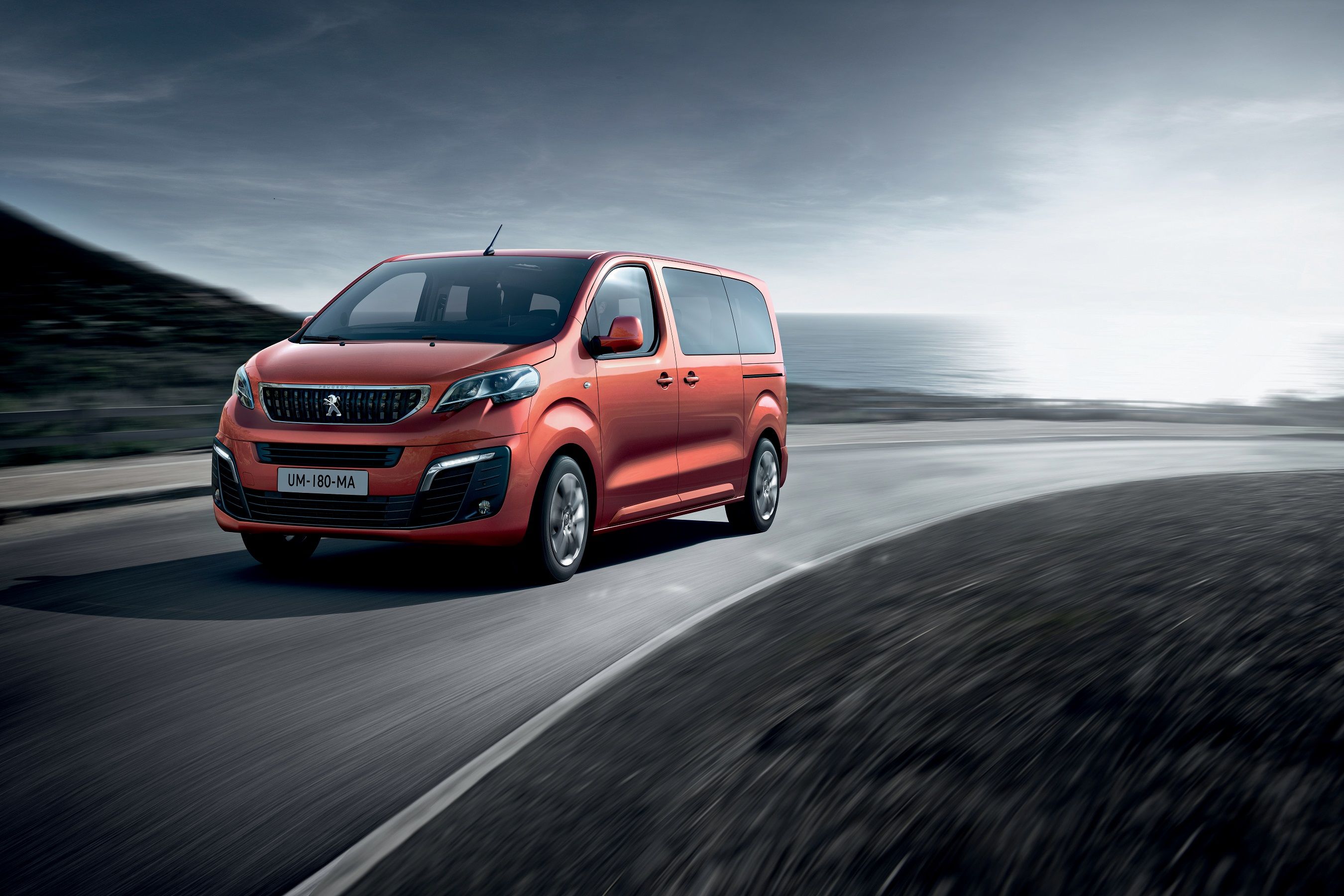 Peugeot Traveller: los viajes de negocios y de placer entran en una nueva era Peugeot Traveller: los viajes de negocios y de placer entran en una nueva era