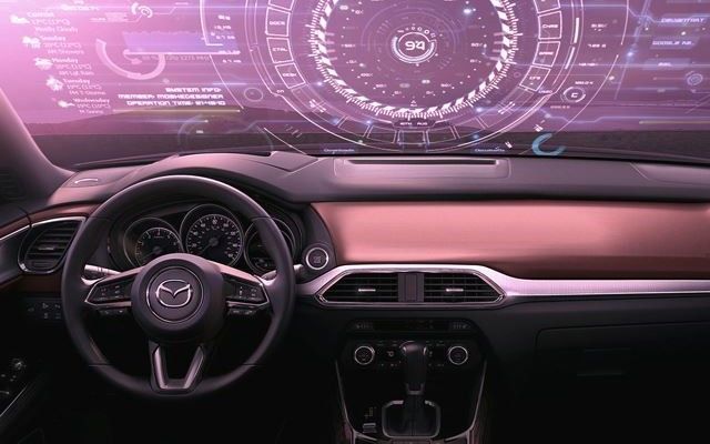 MAZDA DESARROLLARÁ PARABRISAS 3D PARA SUS VEHÍCULOS. MAZDA DESARROLLARÁ PARABRISAS 3D PARA SUS VEHÍCULOS.