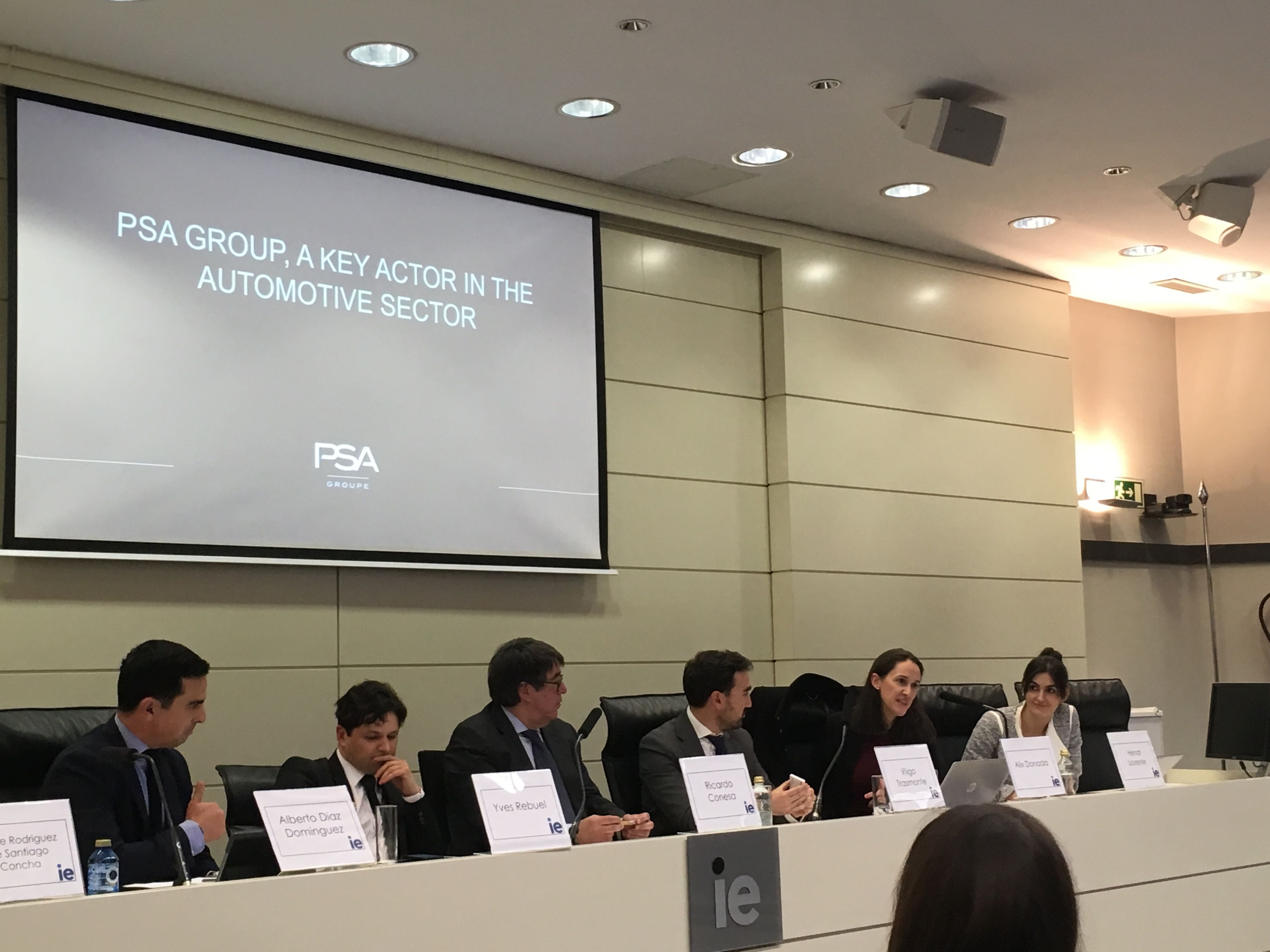 El Grupo PSA está apostando por convertir al automóvil en una continuación de la experiencia digital del usuario El Grupo PSA está apostando por convertir al automóvil en una continuación de la experiencia digital del usuario