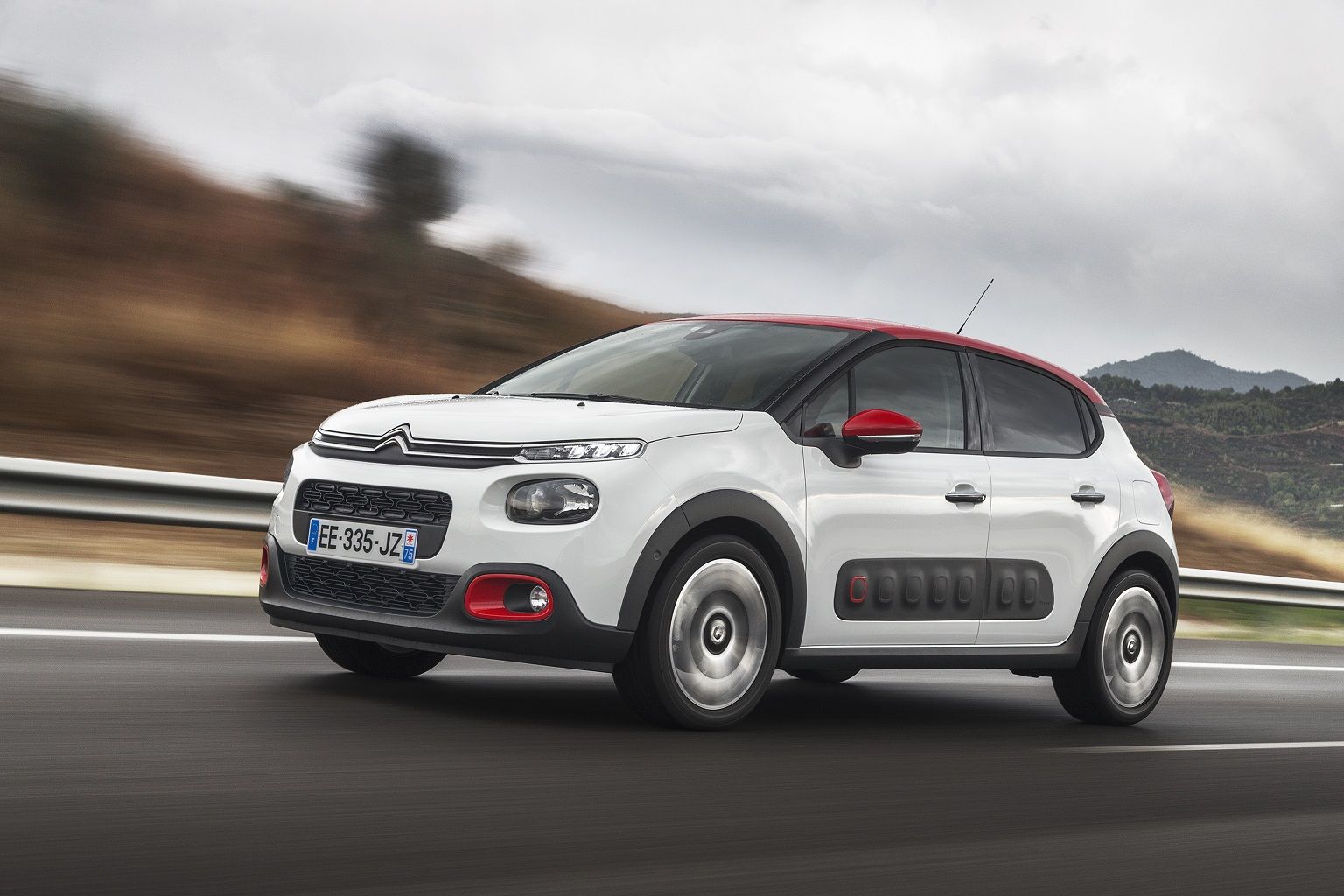 EL NUEVO CITROËN C3 INCORPORA LA EFICIENCIA Y LA ECONOMÍA DEL GLP, CON LA ETIQUETA “ECO” DE LA DGT EL NUEVO CITROËN C3 INCORPORA LA EFICIENCIA Y LA ECONOMÍA DEL GLP, CON LA ETIQUETA “ECO” DE LA DGT