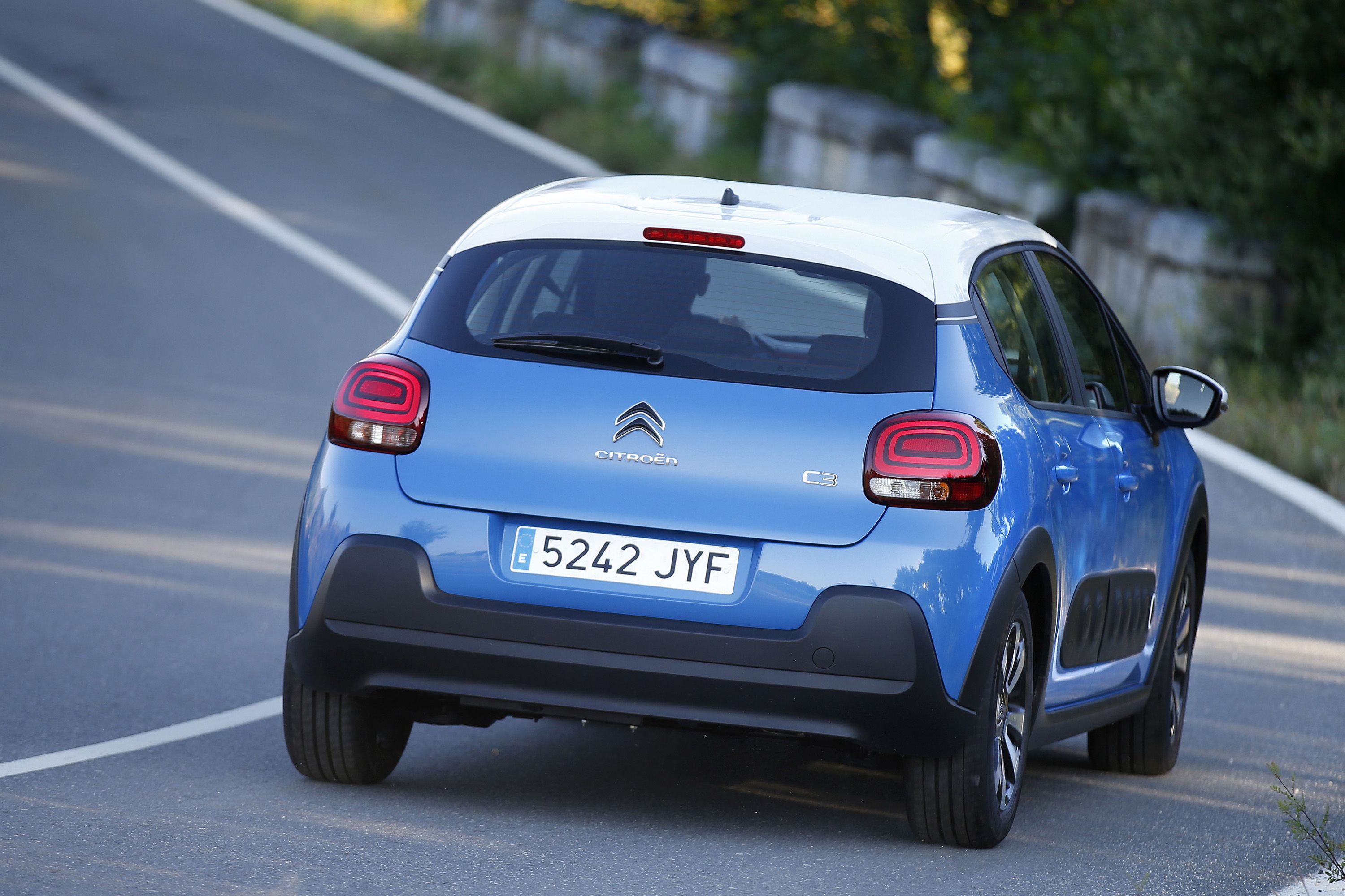 NUEVO CITROËN C3: AÚN MÁS COOL, PERSONALIZABLE E INNOVADOR CON LA CAJA DE CAMBIOS AUTOMÁTICA EAT6 NUEVO CITROËN C3: AÚN MÁS COOL, PERSONALIZABLE E INNOVADOR CON LA CAJA DE CAMBIOS AUTOMÁTICA EAT6
