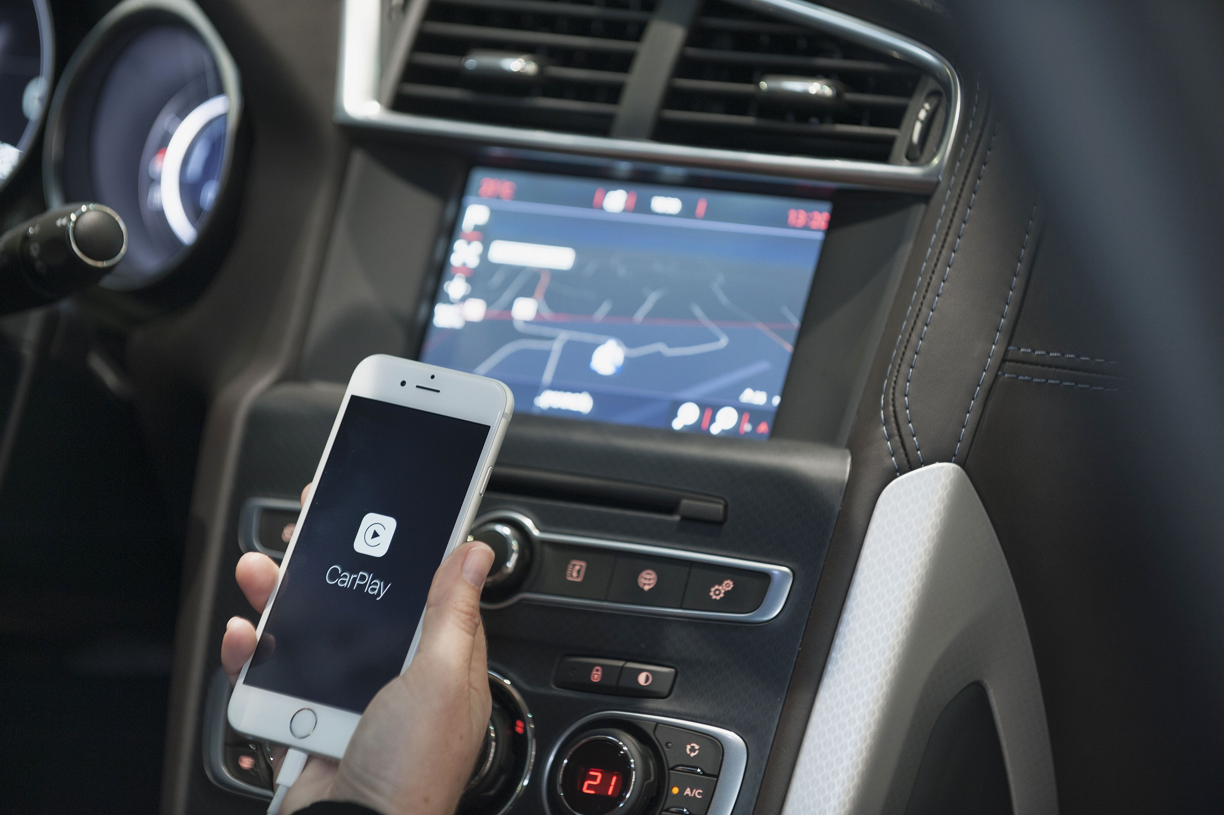 DS 4 CROSSBACK CONNECTED CHIC: TECNOLOGÍA, CONFORT Y SEGURIDAD EN TODOS LOS TERRENOS DS 4 CROSSBACK CONNECTED CHIC: TECNOLOGÍA, CONFORT Y SEGURIDAD EN TODOS LOS TERRENOS