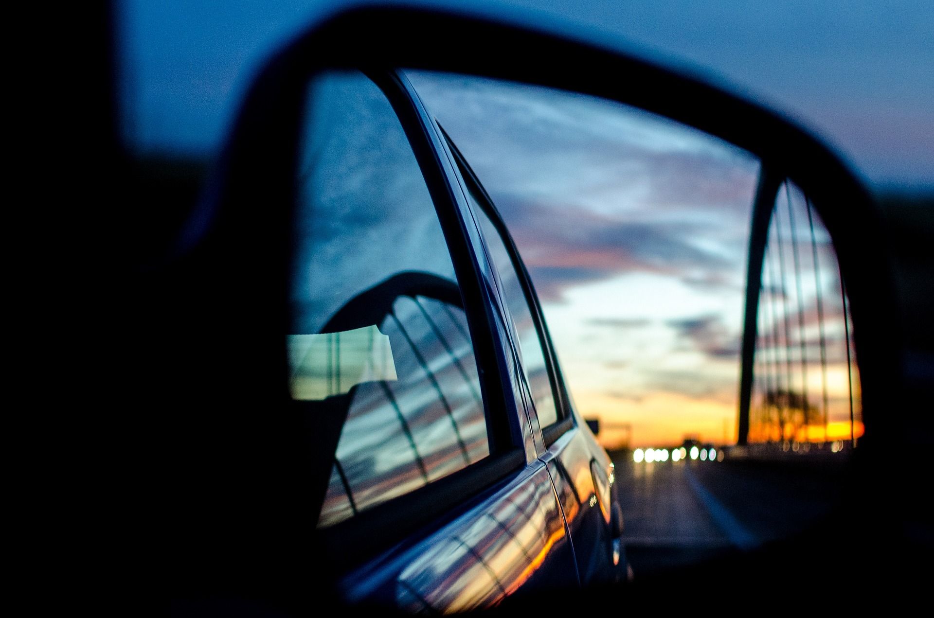 La estafa del retrovisor: no caigas en la trampa La estafa del retrovisor: no caigas en la trampa