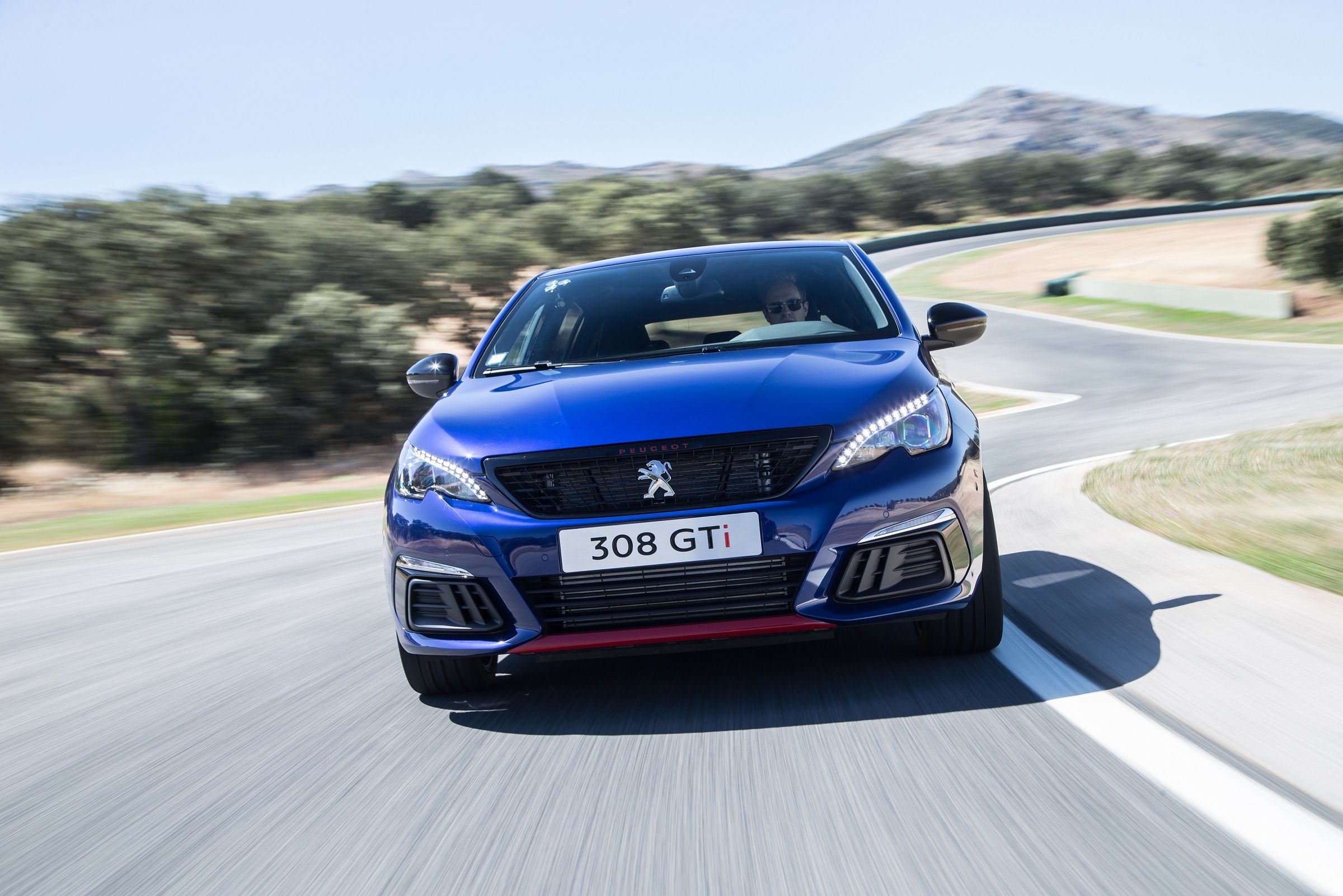 Vuelve al trabajo sobre ruedas y prueba toda la gama Peugeot en los Peugeot Experience de Madrid y Barcelona Vuelve al trabajo sobre ruedas y prueba toda la gama Peugeot en los Peugeot Experience de Madrid y Barcelona