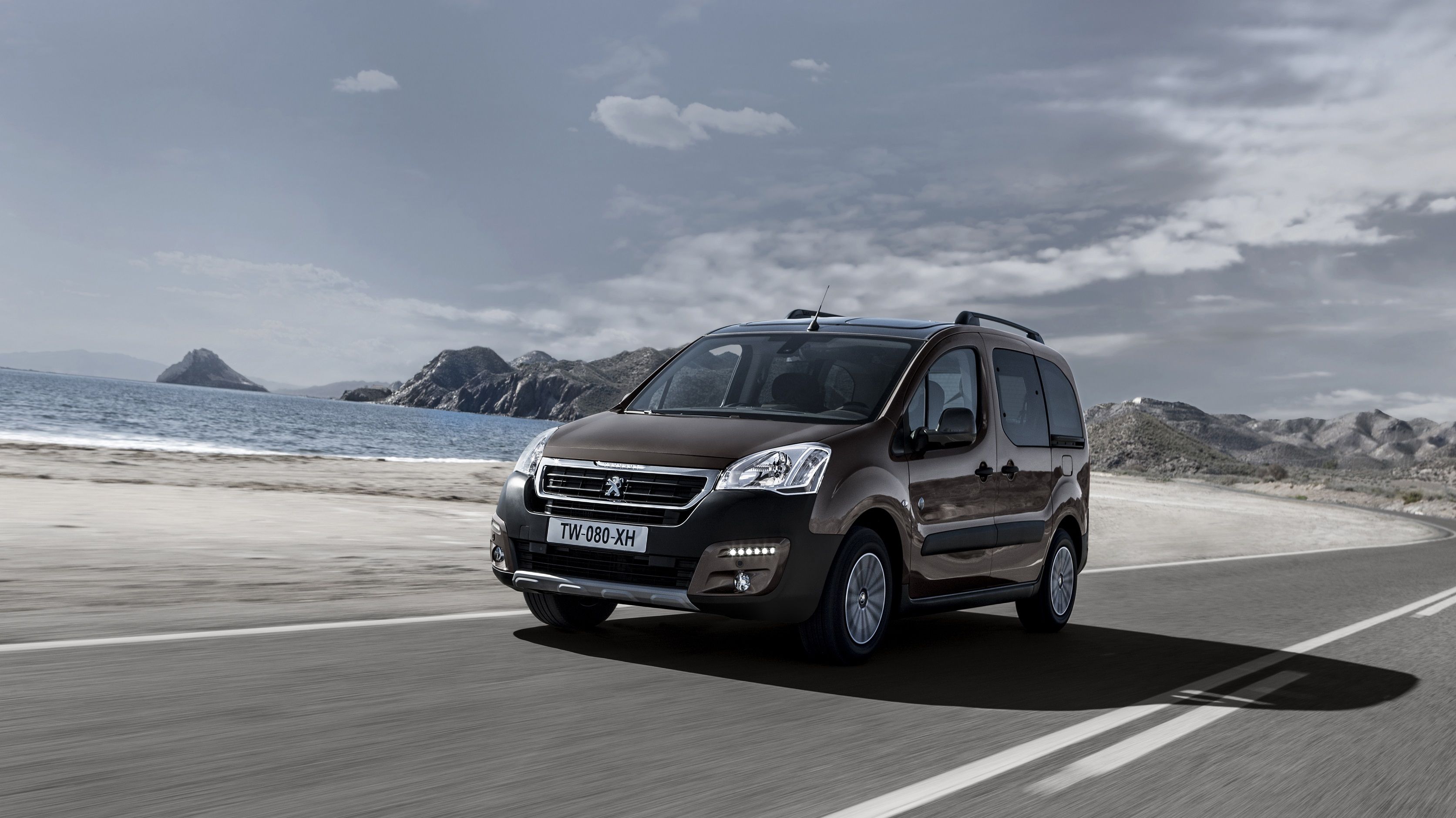 Peugeot Partner Tepee Adventure Edition: confort, equipamientos y prestaciones de alta gama Peugeot Partner Tepee Adventure Edition: confort, equipamientos y prestaciones de alta gama