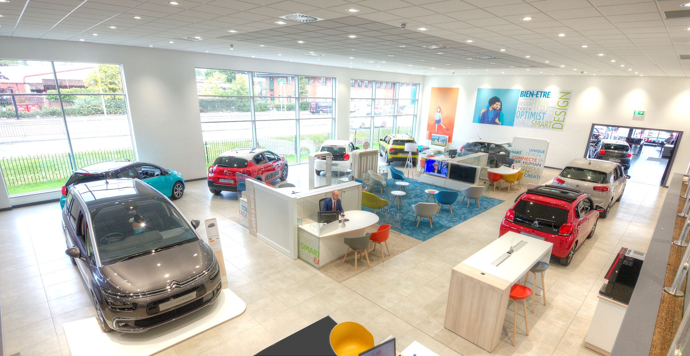 SHOWROOMS CITROËN: UNA TRANSFORMACIÓN EN MARCHA SHOWROOMS CITROËN: UNA TRANSFORMACIÓN EN MARCHA