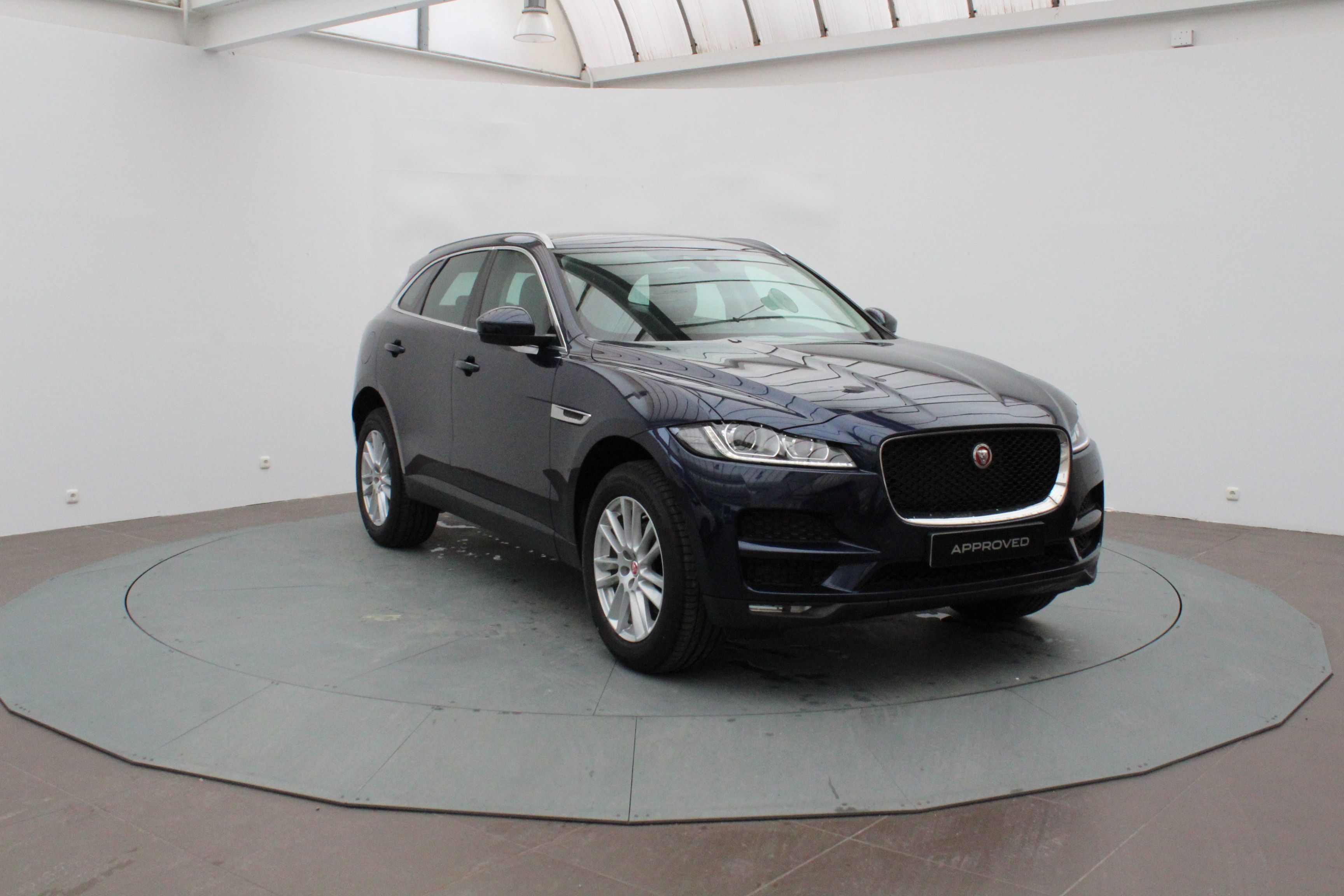 JAGUAR F-PACE PRESTIGE MANUAL 180CV CON 11.000€ DE DESCUENTO JAGUAR F-PACE PRESTIGE MANUAL 180CV CON 11.000€ DE DESCUENTO