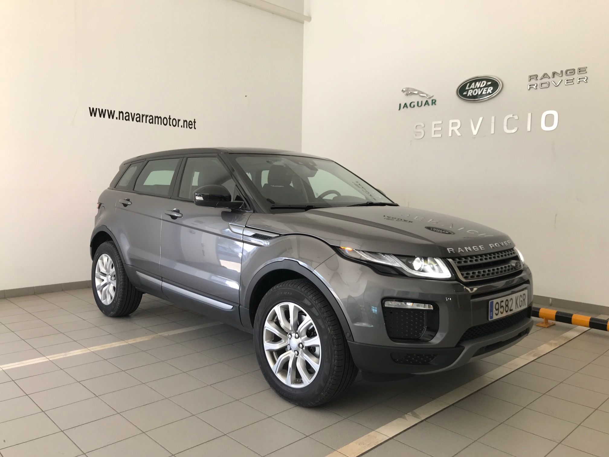 NGE ROVER EVOQUE 150 CV AUTOMATICO CON 10.000 € DE DESCUENTO NGE ROVER EVOQUE 150 CV AUTOMATICO CON 10.000 € DE DESCUENTO