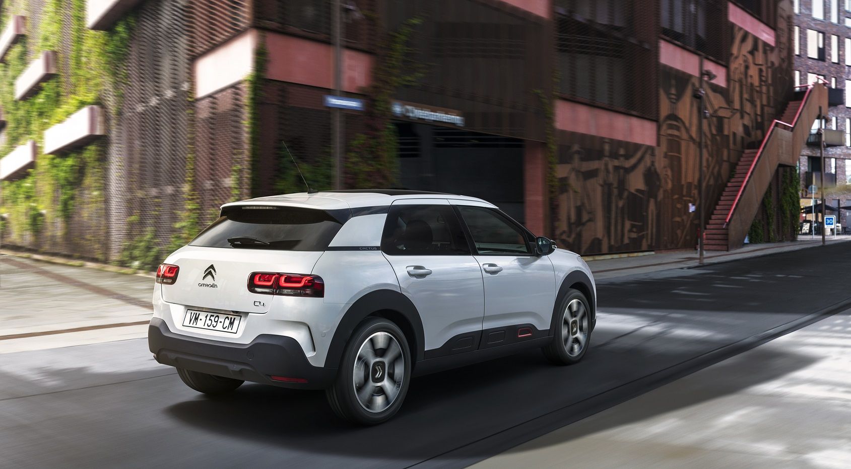 LA NUEVA BERLINA CITROËN C4 CACTUS INICIA SU COMERCIALIZACIÓN EN ESPAÑA Y ESTRENA LA SERIE ESPECIAL LIMITADA “COOL&COMFORT” LA NUEVA BERLINA CITROËN C4 CACTUS INICIA SU COMERCIALIZACIÓN EN ESPAÑA Y ESTRENA LA SERIE ESPECIAL LIMITADA “COOL&COMFORT”